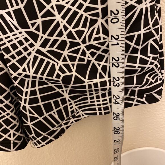 WEISSMAN Dance Costume biketard acro Radioactive
11828 Black white child- XLC - Picture 4 of 11